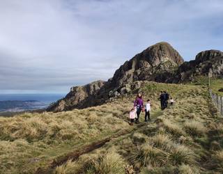 Urkita mendira irteera egingo dute larunbatean