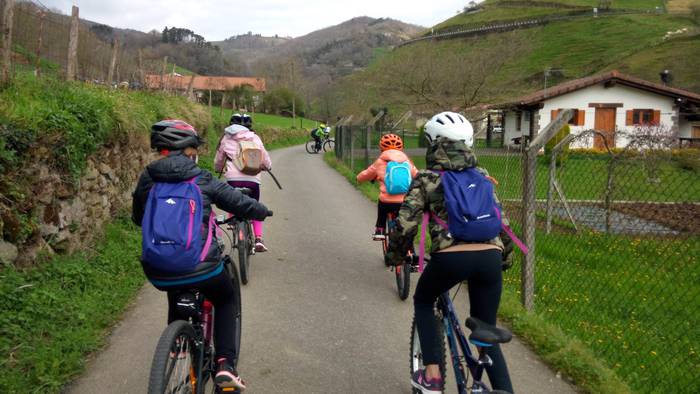 Bizikleta martxa egin dugu 4 1521807099383