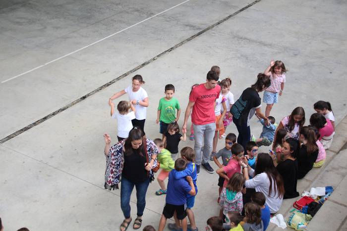 aiztondoko umek 10 1469196803584