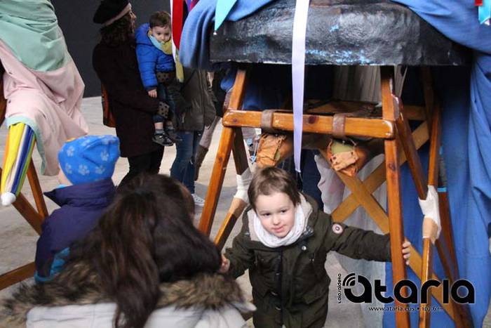 Txikiak handien miresle  44 1518270838302