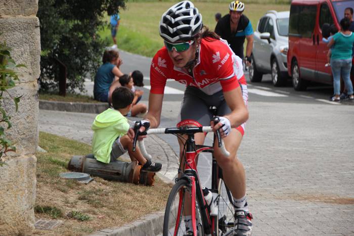 Maldan gora plazara heldu ar 26 1502801384506