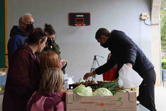 Azoka bueltatu da Gaztelura 28 1636302520281