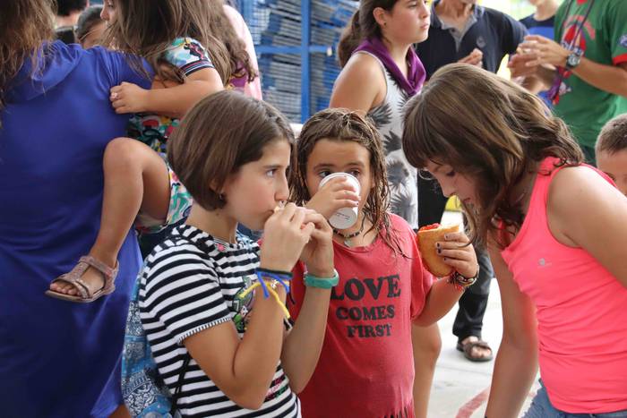 Jolasean igaro dute arratsal 75 1567097365325