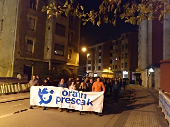 Presoen aldeko ekimenak egin 6 1546512600863