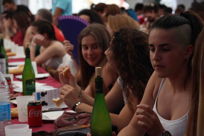 Kuadrilla eguna, termometroa 99 1530370468328