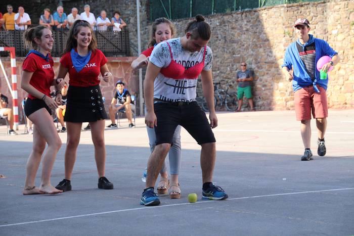 Lehiatik gutxi, festatik ask 18 1534073860273