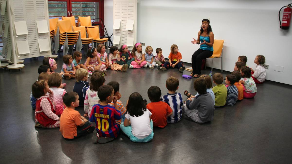 Ipuin kontaketa saioa egingo dute datorren asteazkenean