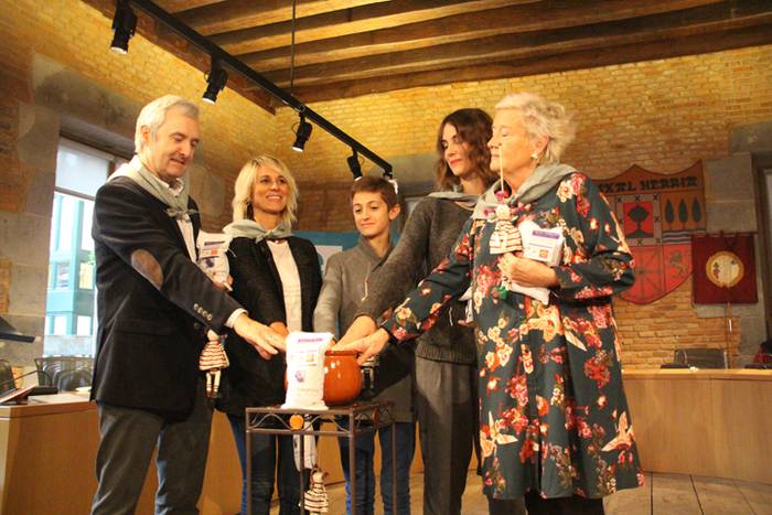 Jaki preziatuaren XXVII. ata 27 1510513286835