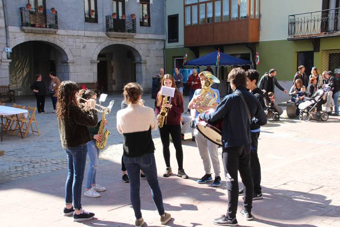 Jai giroa eta aldarrikapena 104 1489924017510