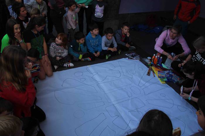 Txikienek eman diote hauspoa 32 1555155544786