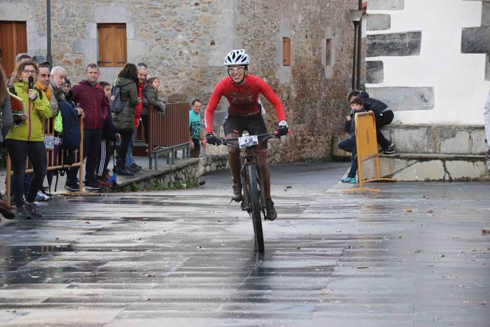 Eneko Gurrutxaga, Adunan ira 105 1574532675195