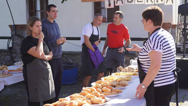 Sagar uzta festa jendetsua