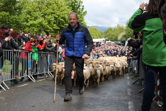 Maiatzak 1, Larre Irekiera E 28 1525187096734