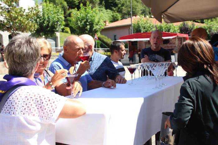 Bertsoak eta koktelak uztart 1 1661603475696