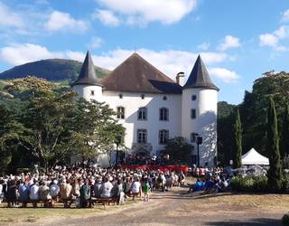 Mugarik gabeko bidaia musikala