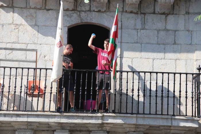 Albiztur festak 2018 txupina 4 1534013184862