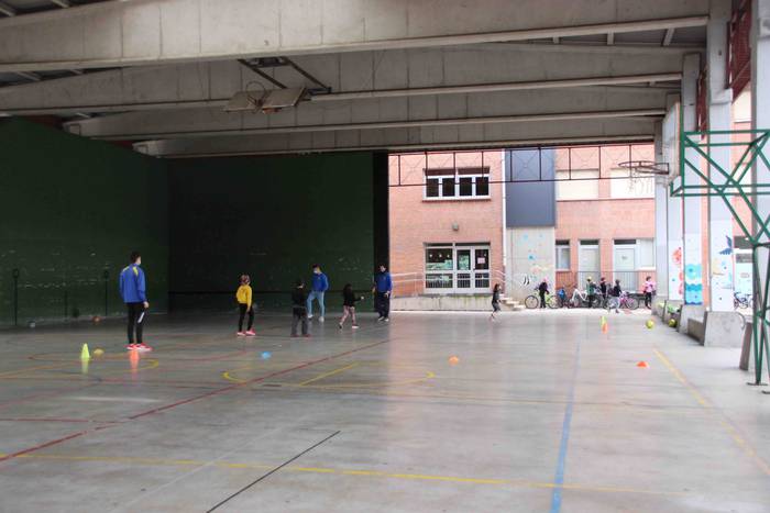 Haurrek kirol ezberdinak pro 55 1608389698963