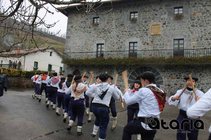 Talaiak tanten azpian ere da 23 1518353976598