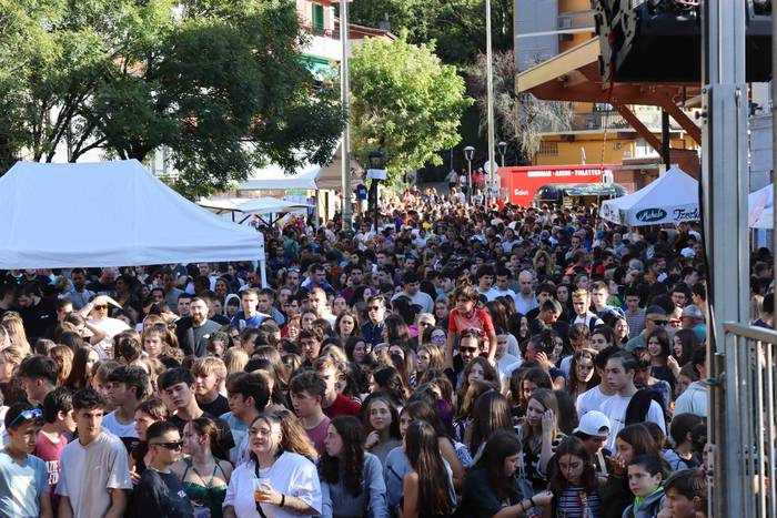 Jende ugari elkartu da euska 48 1664733779158