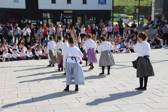 Suziria lehertzearekin bater 40 1494695765665