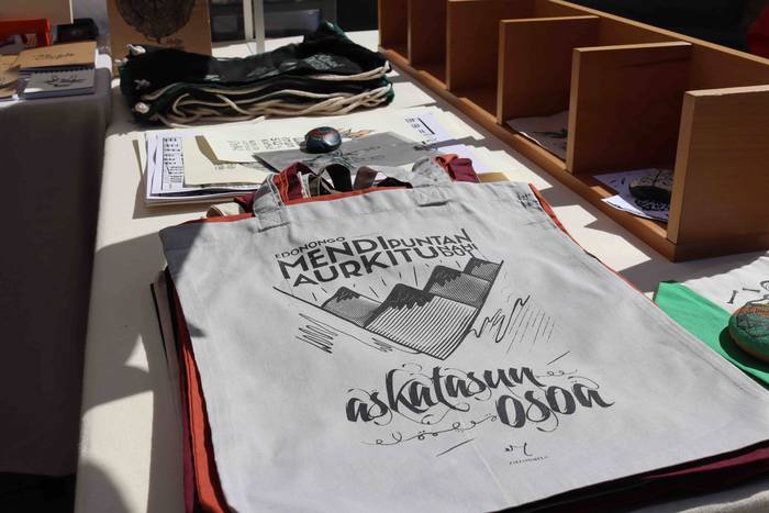 Artisau eta janari postuz be 50 1653821452463