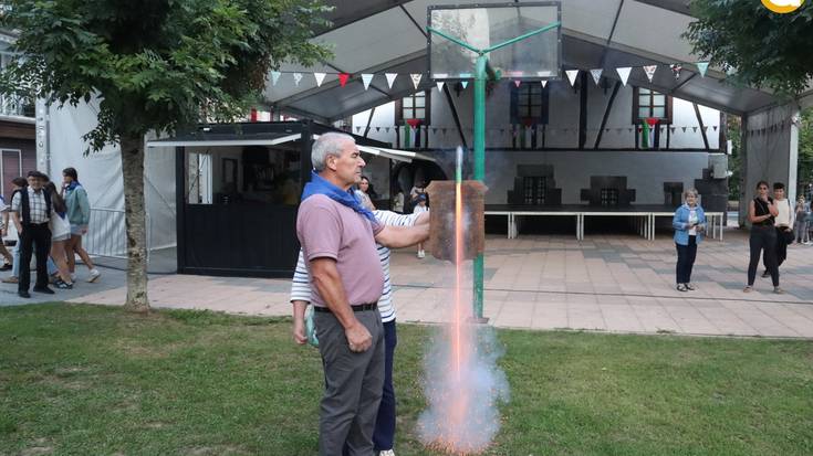 Erretiroa hartu berri duten udal langileek eman diete hasiera festei