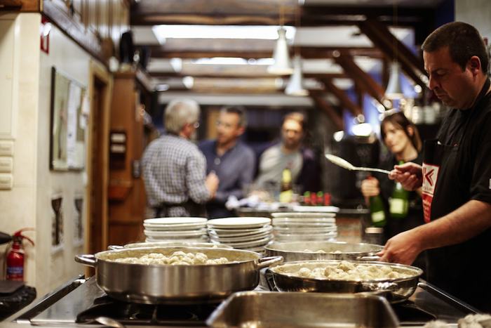 Sagardoa eta bertako jakiak  2 1527847940956