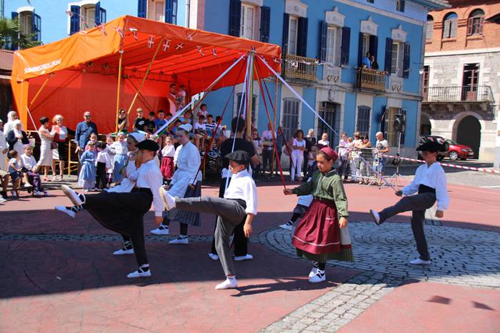 Dantza, bidania 47 1472040093902