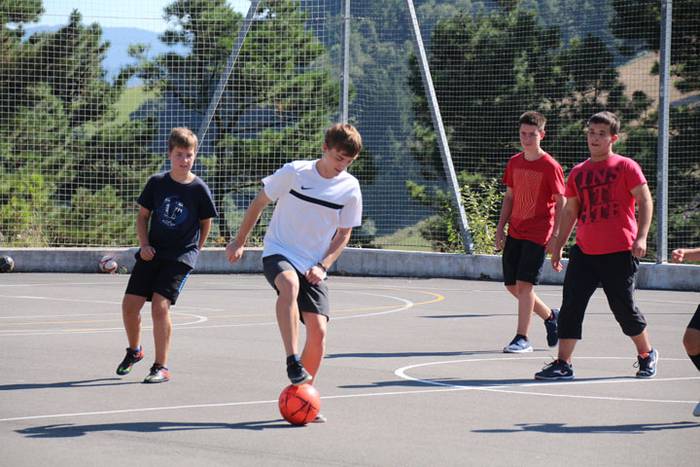 Haurrek hasi dute festa Orendainen 20 1471174709178