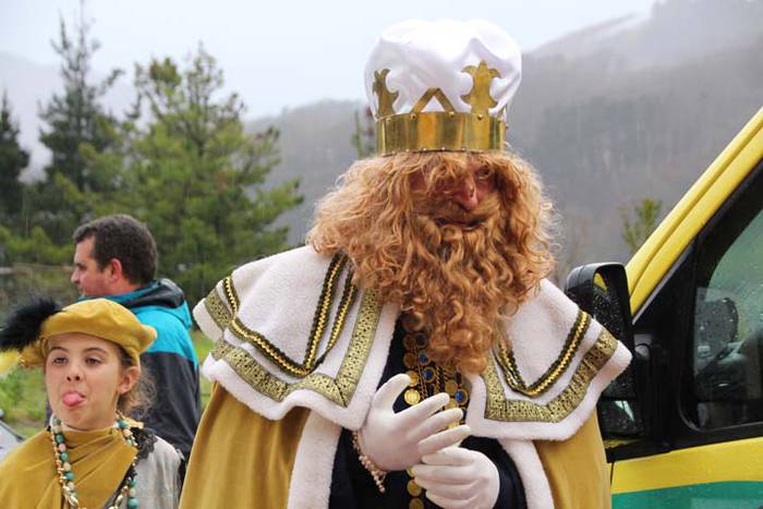 Iritsi dira errege magoak To 6 1515170471310