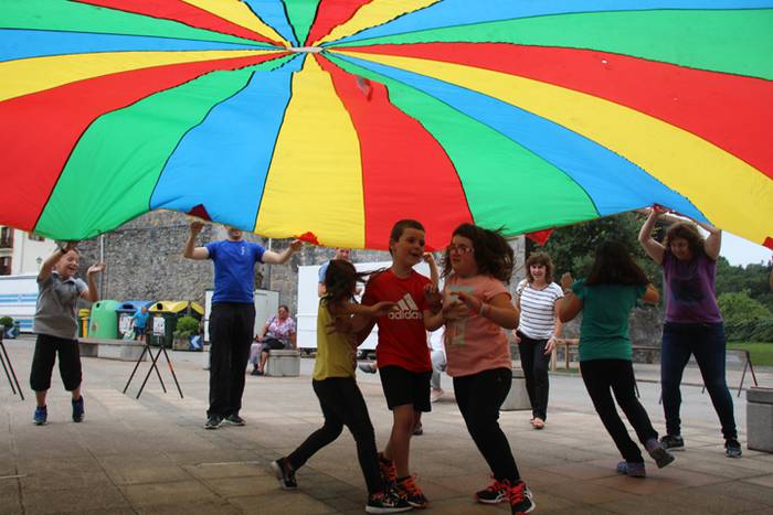 Haurrak protagonista, bihara 63 1501590163139