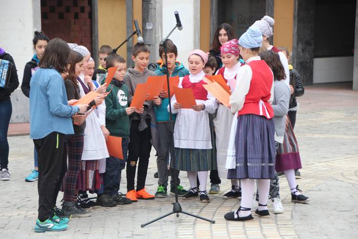 Aitor Mendiluzeri omenaldia  11 1520688765601