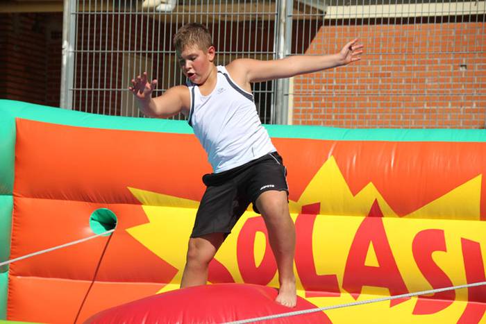 Eulia jaitsi aurretik, haurren dibertsioa 10 1471950051155