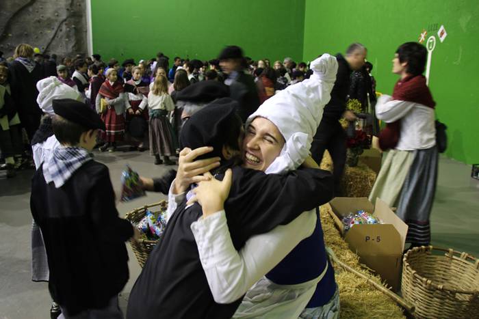 Menditik jaitsi da Olentzero 14 1482586470267