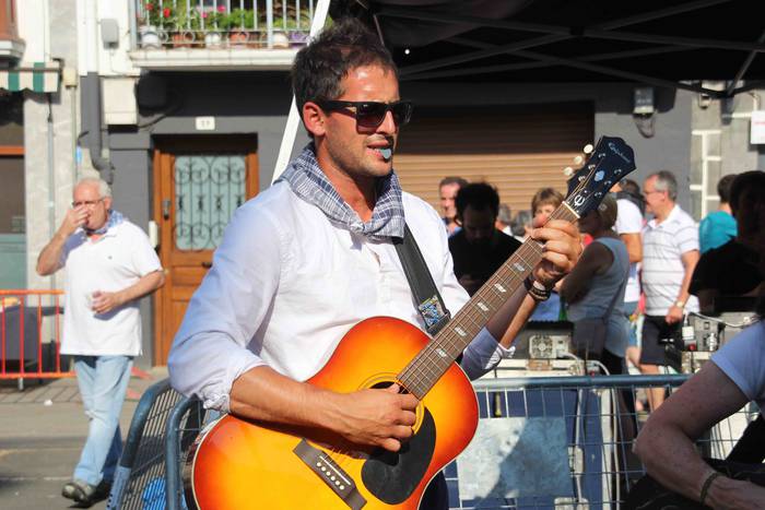 Bero sargoria, sagardoz bust 53 1532982178551