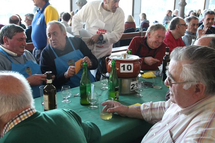 Babarrun platerkada onena, D 77 1511113147979