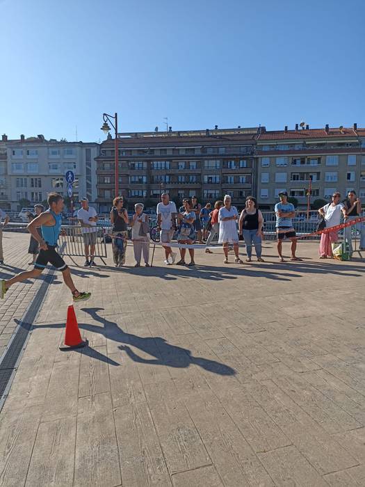 Triatloi taldeko emakumezkoa 5 1663169276930