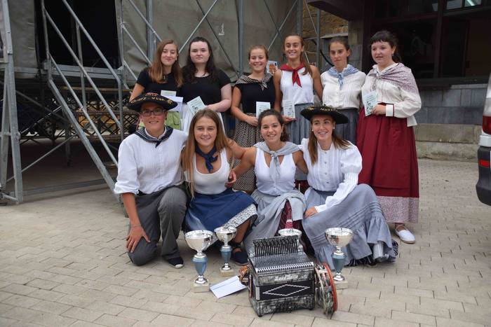 Zizurkil goiko festak trikit 49 1534358724467