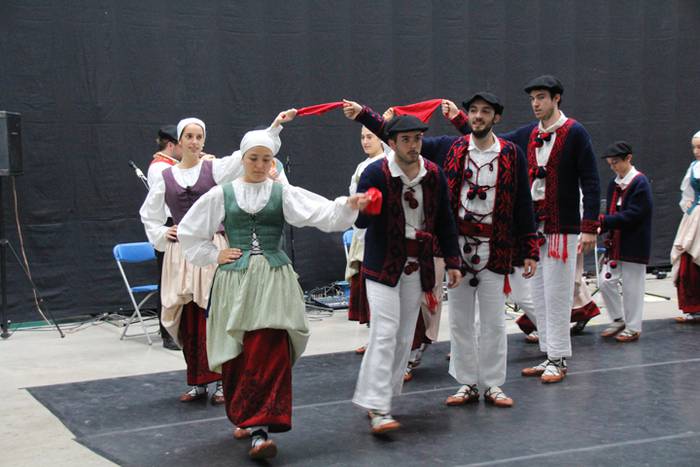 Kristikin eta dantza, Lizart 48 1496497251106