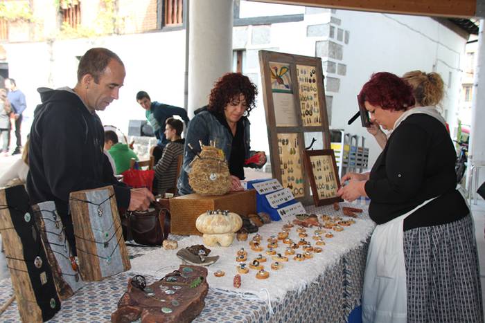 Azoka eguna Goiatzen 4 1474809960779