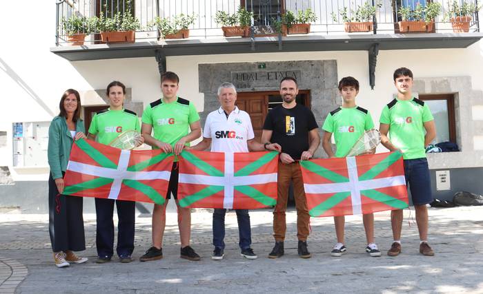 Lau xarelari irurar Munduko Txapelketara euskal selekzioarekin