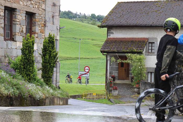 XXI. Biatloia egin dute Zizu 17 1621162212571