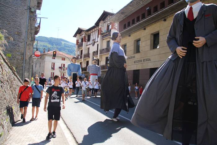 Piztu da sei eguneko festa Ibarran 29 1471949467118