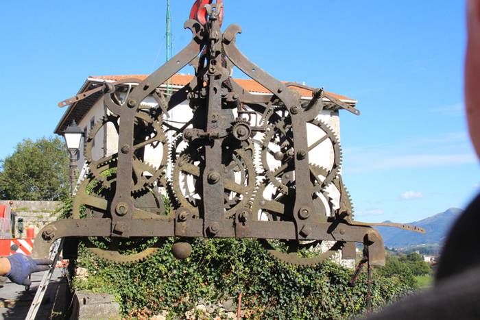 Elizmendiko erlojua berrituk 23 1508855554836