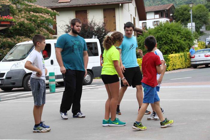 Frontoi Zaharrari, pilotari  20 1532187852215