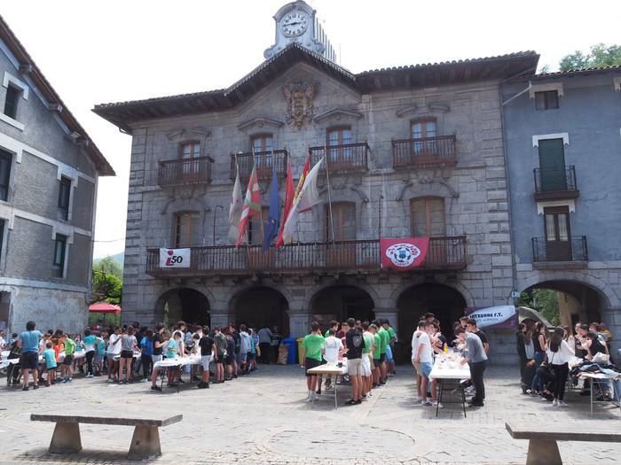 Intxurre Futbol Taldeak giro 18 1653985641324