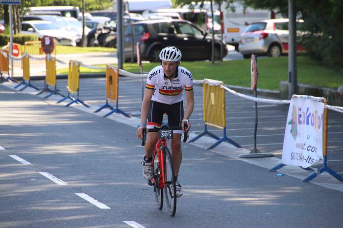 Gurpil gainean, Abraham Olan 57 1559487053665