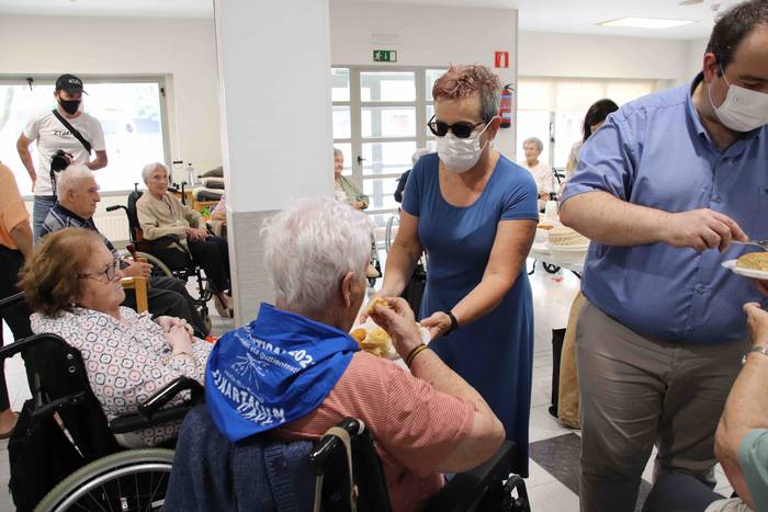 Santiago egoitzara bisita eg 8 1658747188487