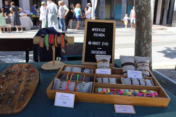 Artisau eta janari postuz be 31 1653821444201