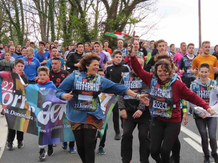 korrika, furgonetatik, Aizto 14 1649421631440